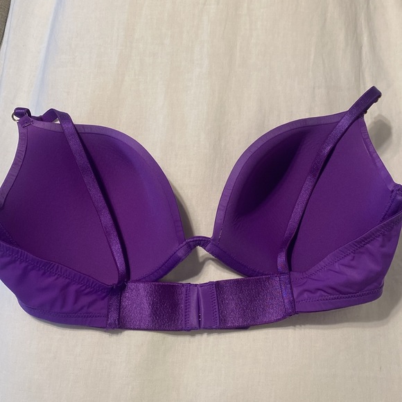 Victoria’s Secret Lined Demi Bra 38C - Picture 2 of 4
